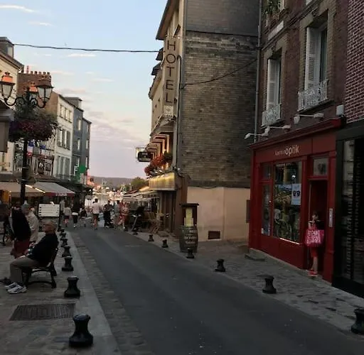 Karhine's Au Coeur D' Apartment